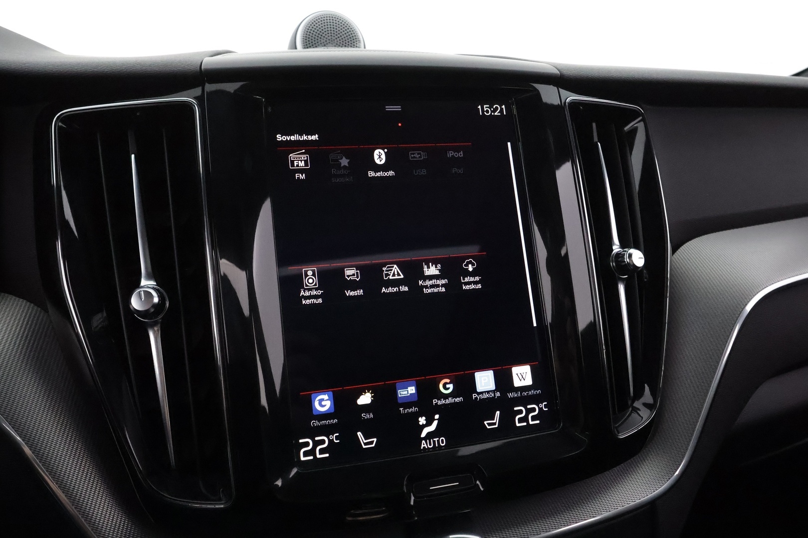 VOLVO XC60 2018