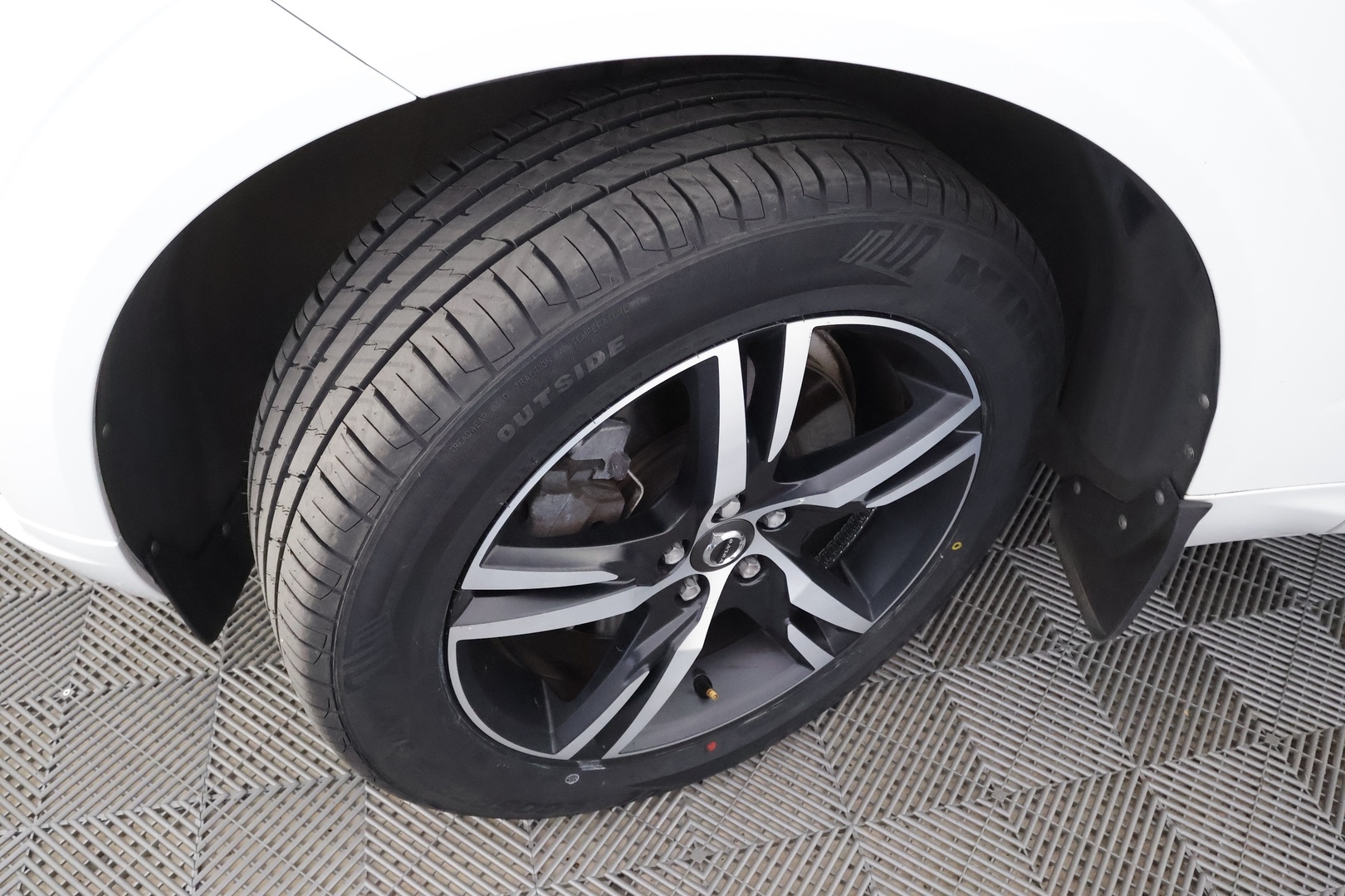 VOLVO XC60 2018