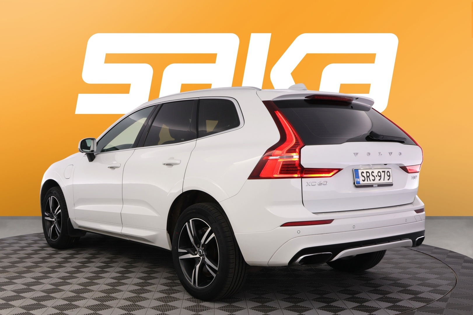 VOLVO XC60 2018