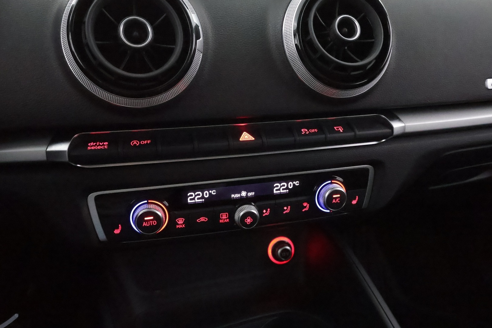 AUDI A3 2016