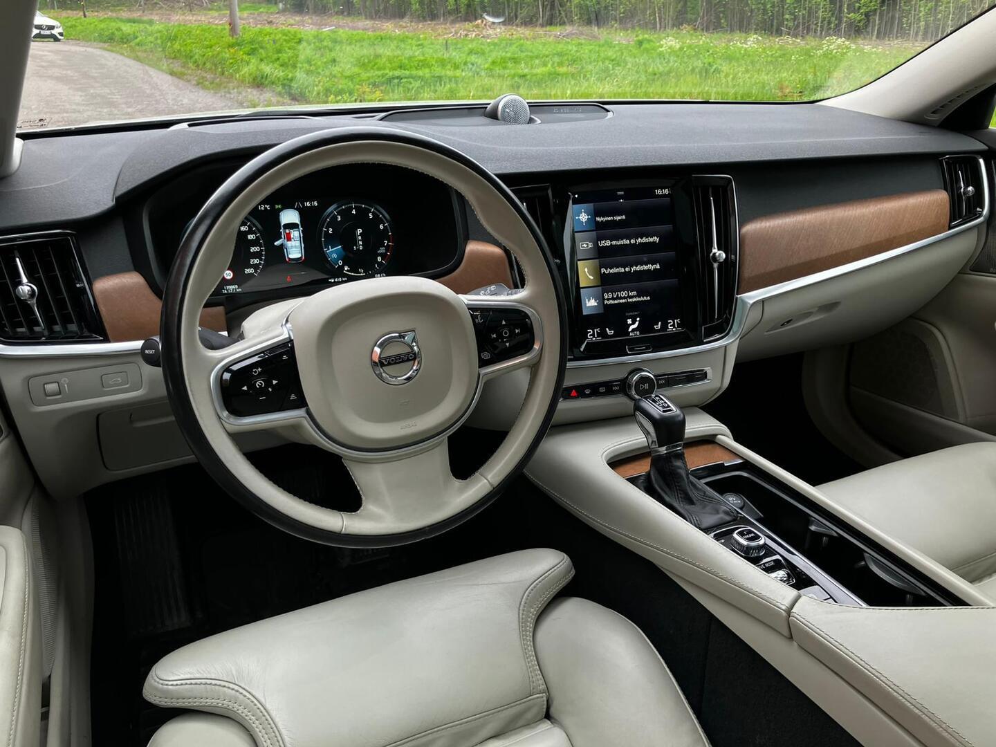 VOLVO V90 2017