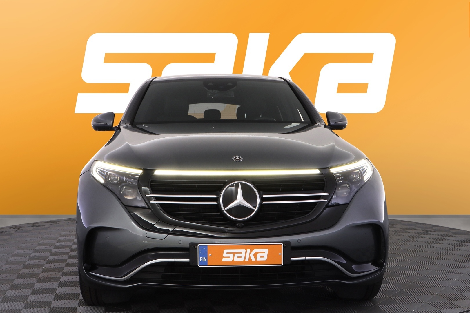 MERCEDES-BENZ EQC 2020