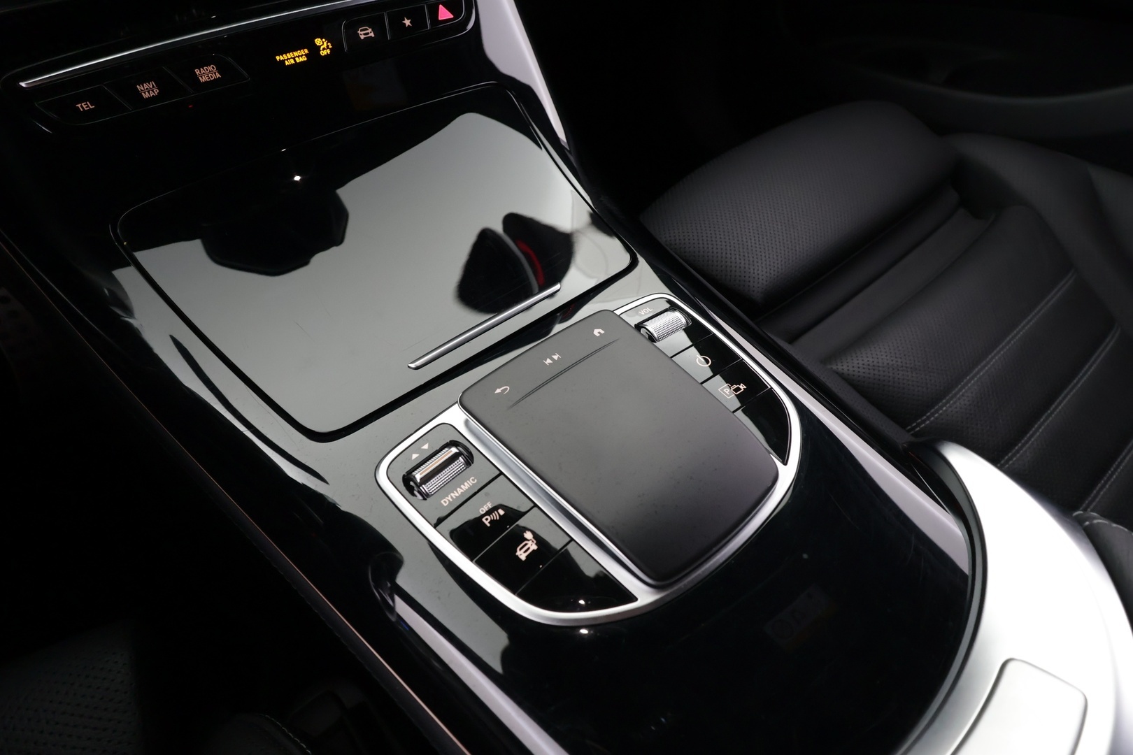 MERCEDES-BENZ EQC 2020