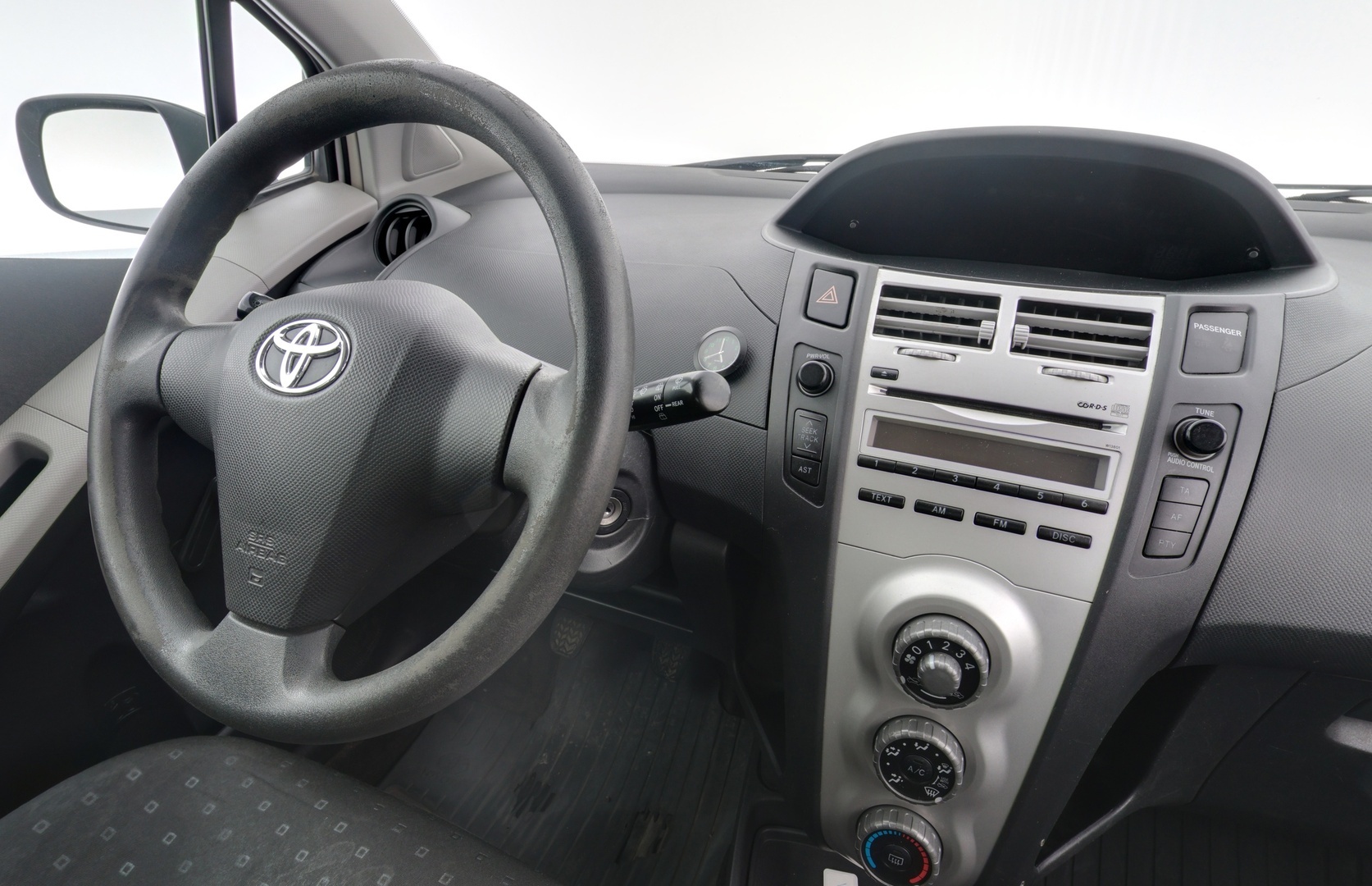 TOYOTA Yaris 2007