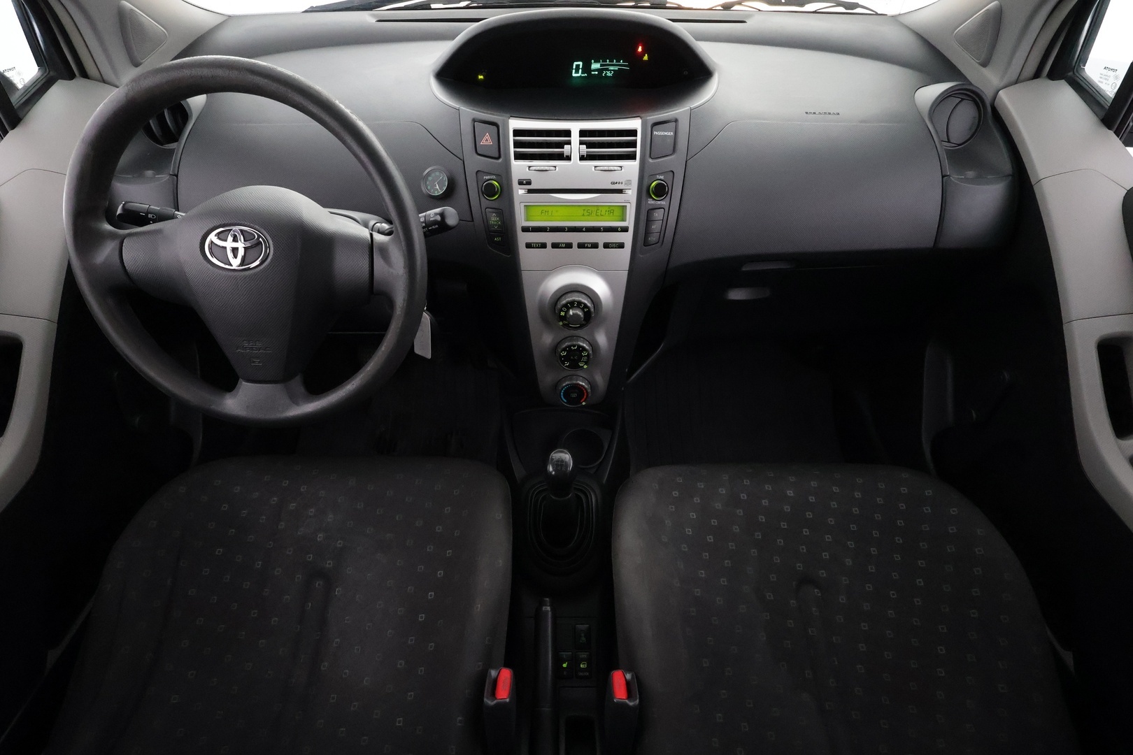 TOYOTA Yaris 2007