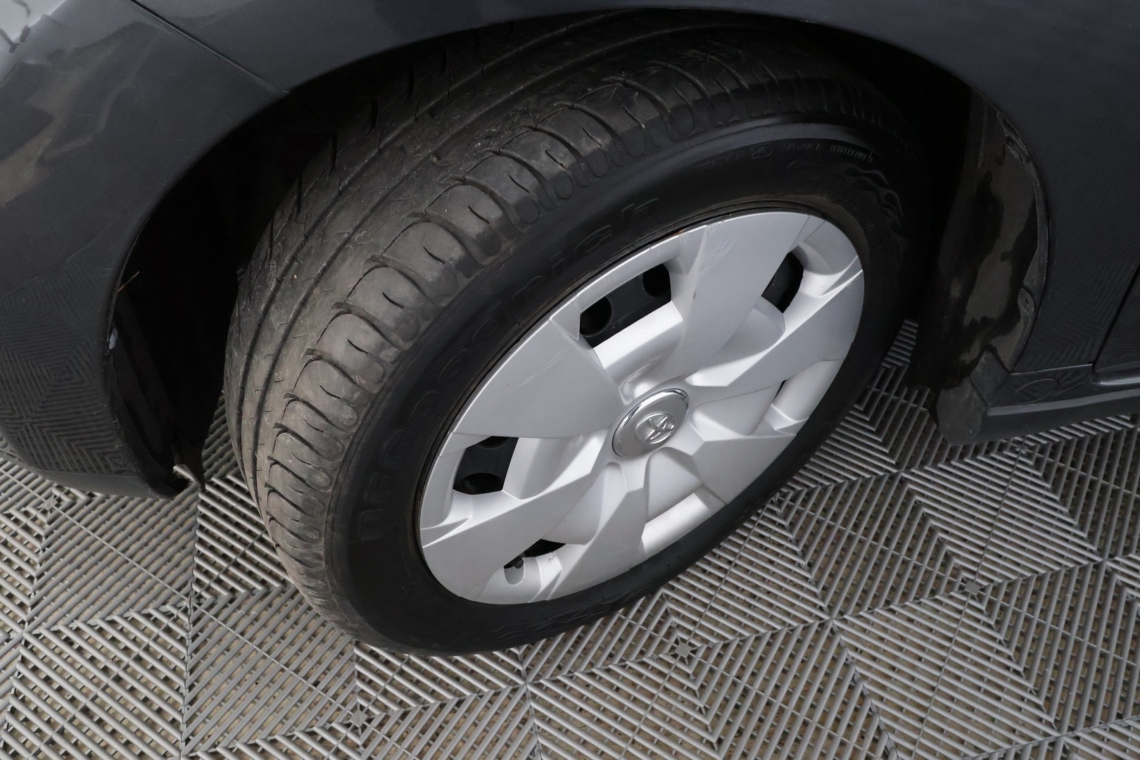 TOYOTA Urban Cruiser 2011