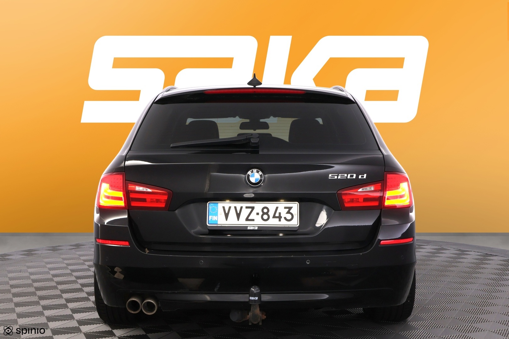 BMW 520 2011