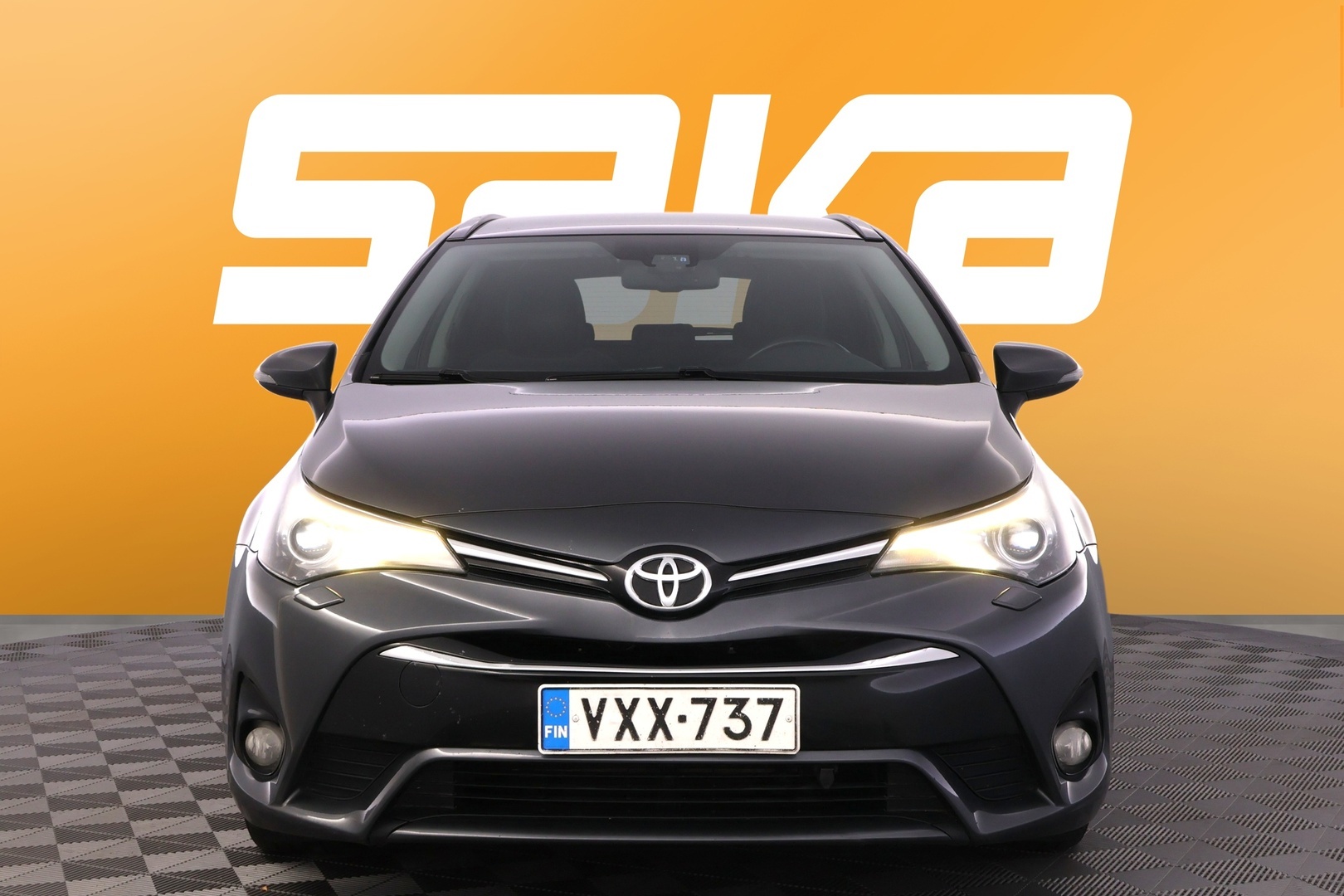 TOYOTA Avensis 2016