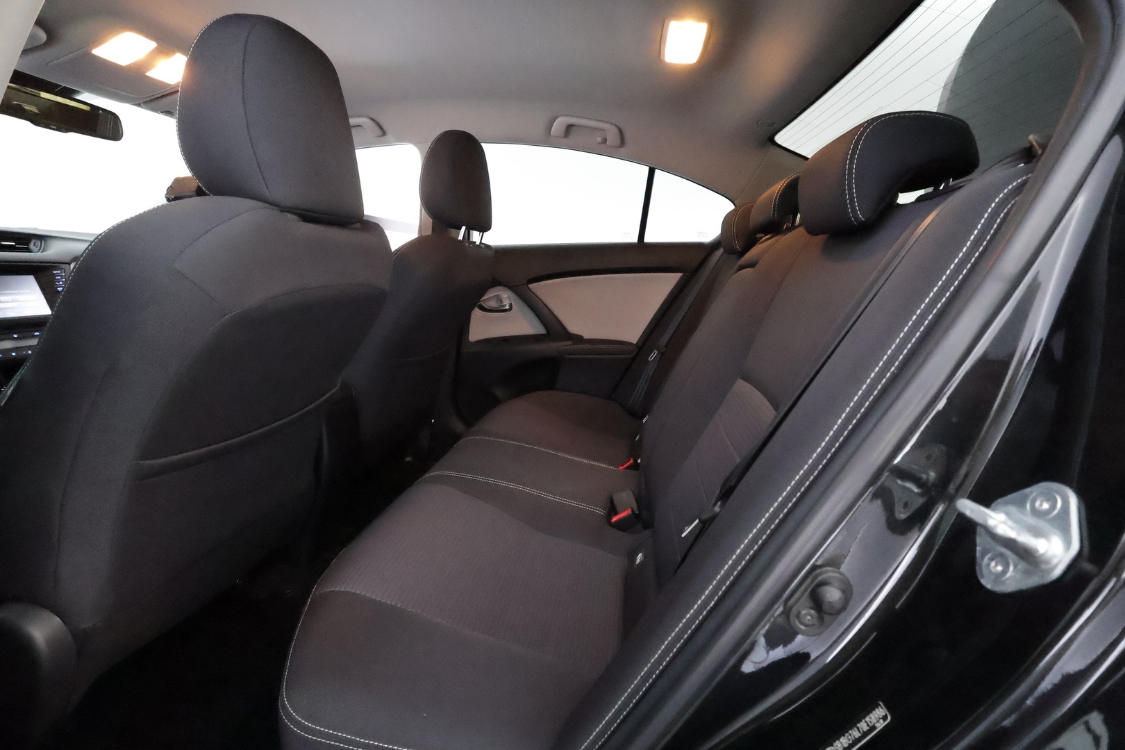 TOYOTA Avensis 2018