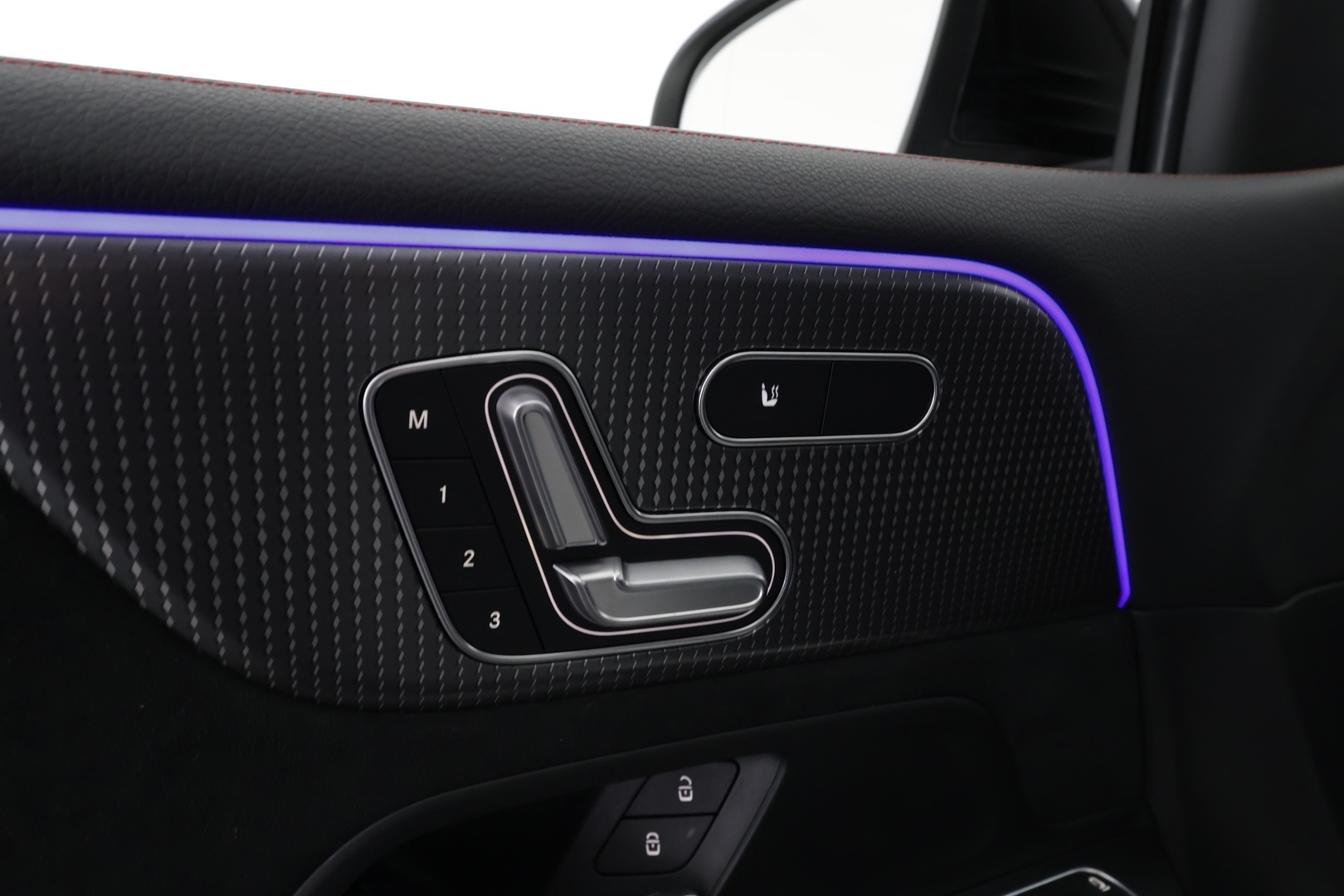 MERCEDES-BENZ EQB 2022