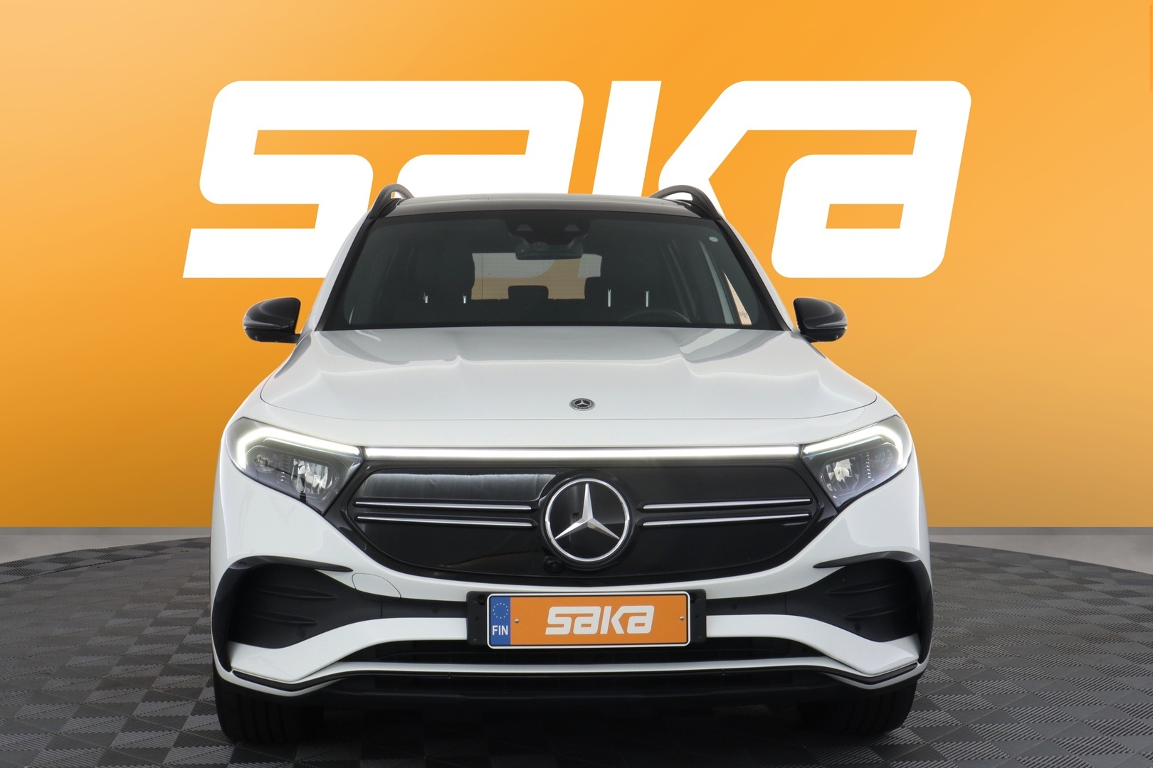 MERCEDES-BENZ EQB 2022