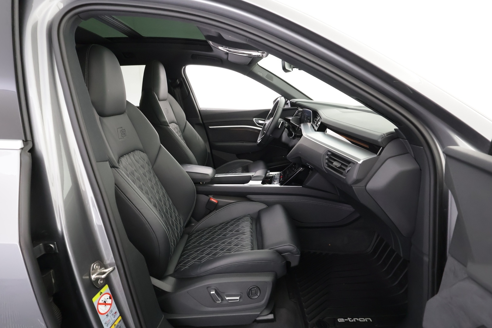 AUDI e-tron 2023