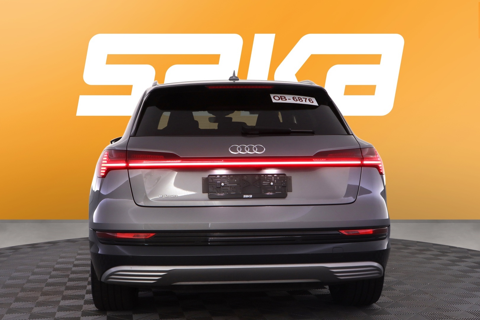 AUDI e-tron 2023
