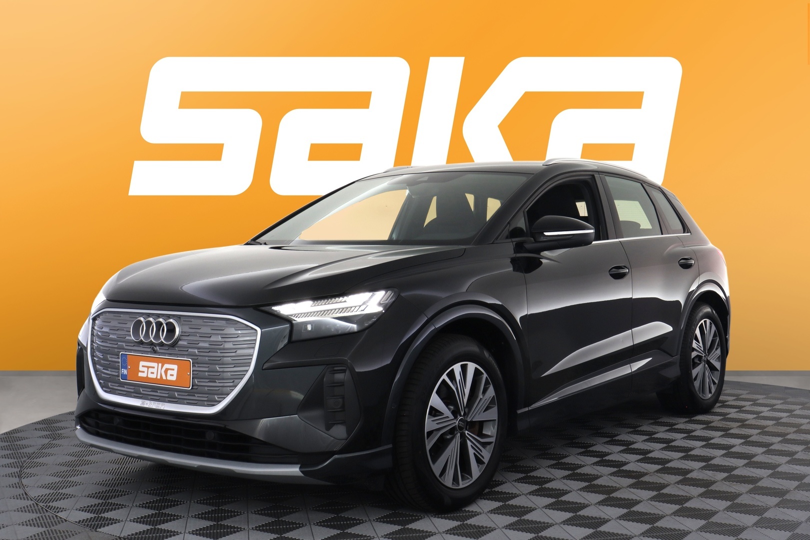 AUDI Q4 e-tron 2024