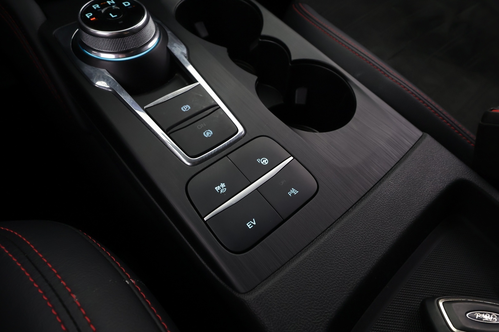 FORD Kuga 2023