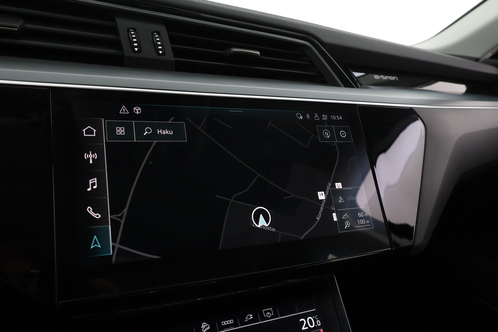 AUDI e-tron 2022