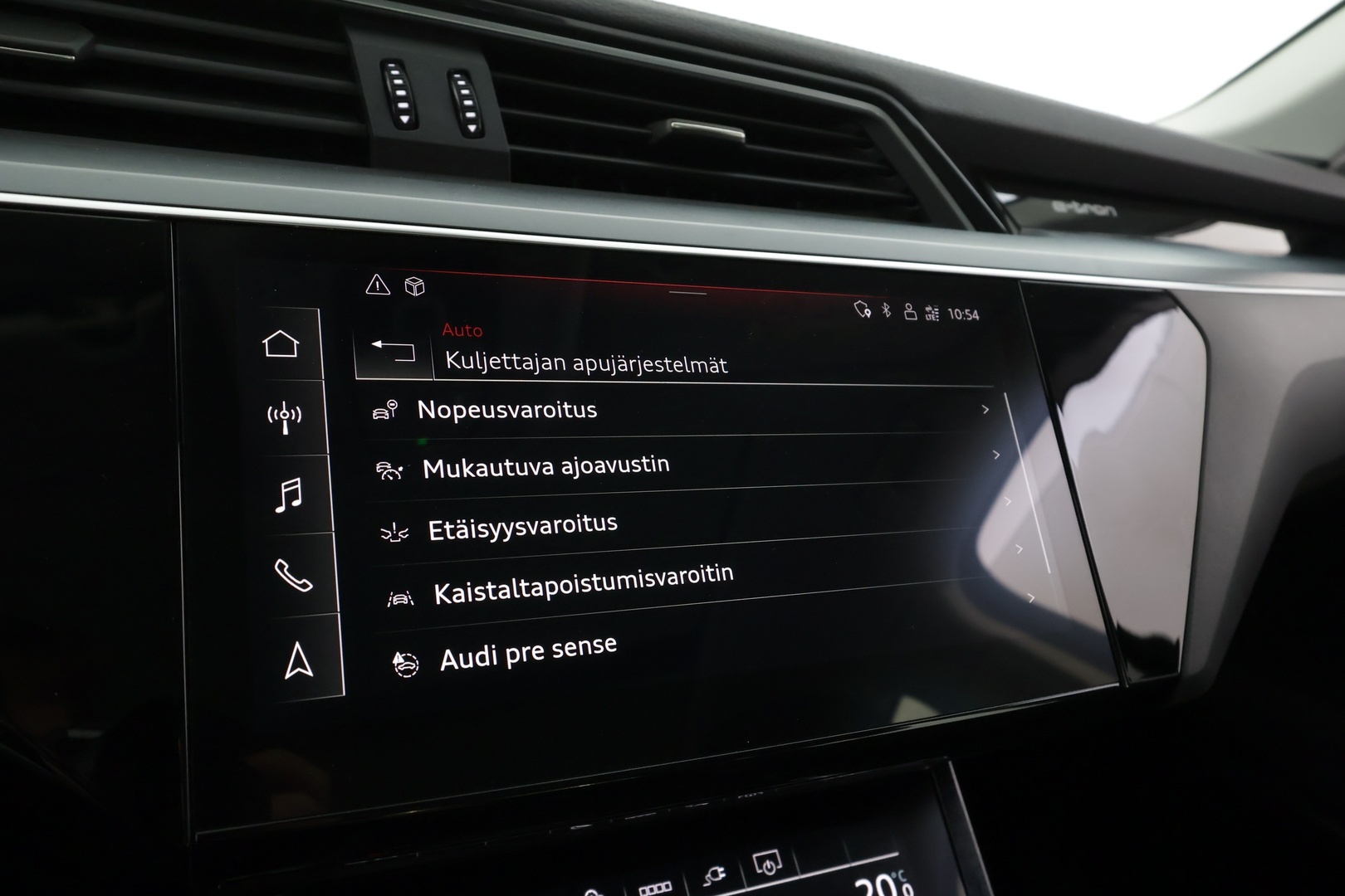 AUDI e-tron 2022