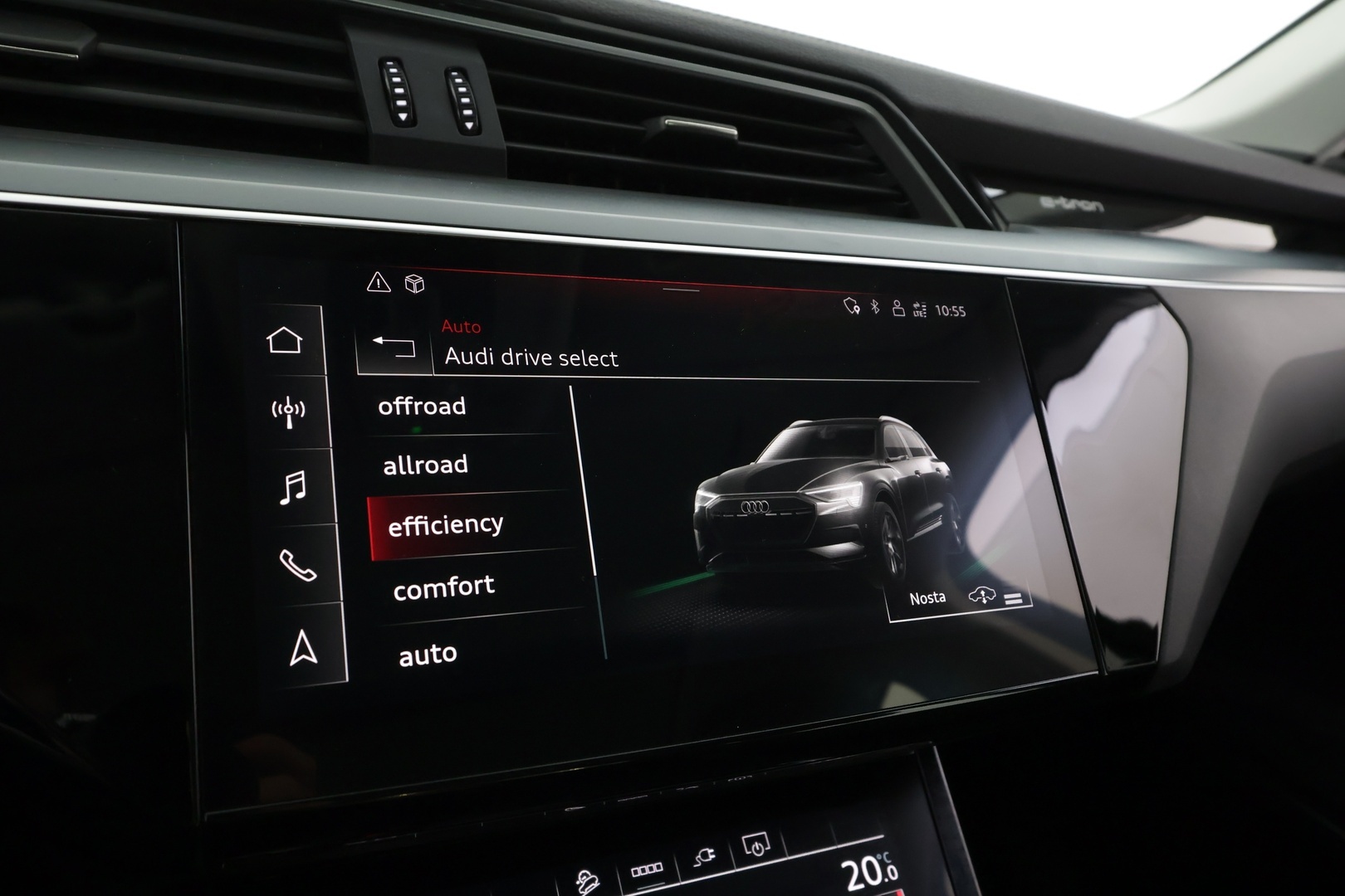 AUDI e-tron 2022