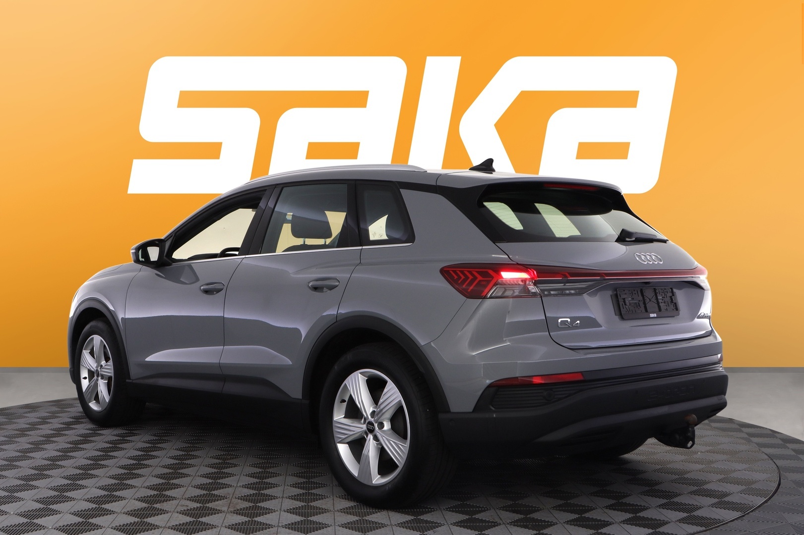 AUDI Q4 e-tron 2023