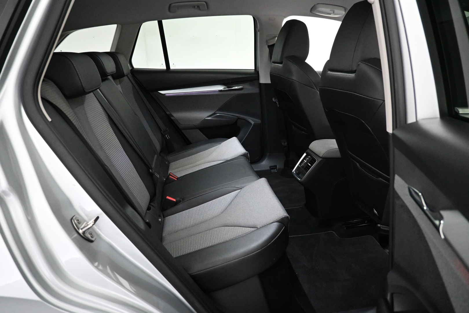 SKODA Enyaq 2022
