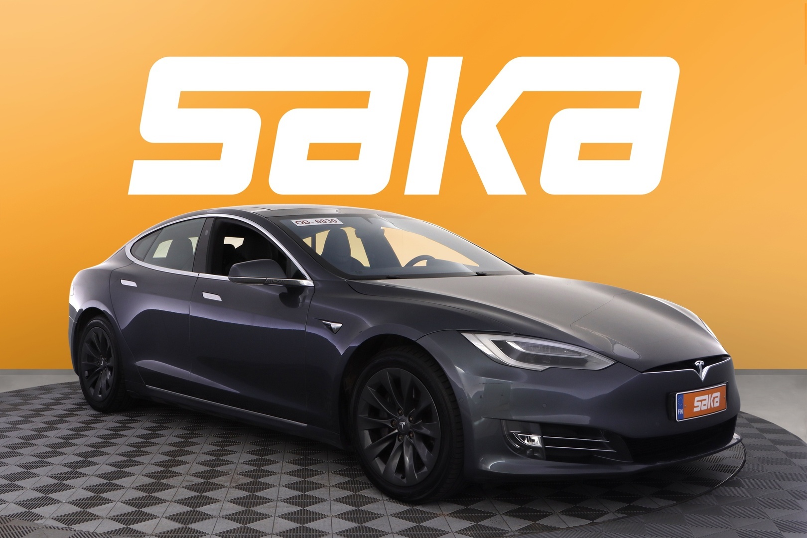 TESLA Model S 2019