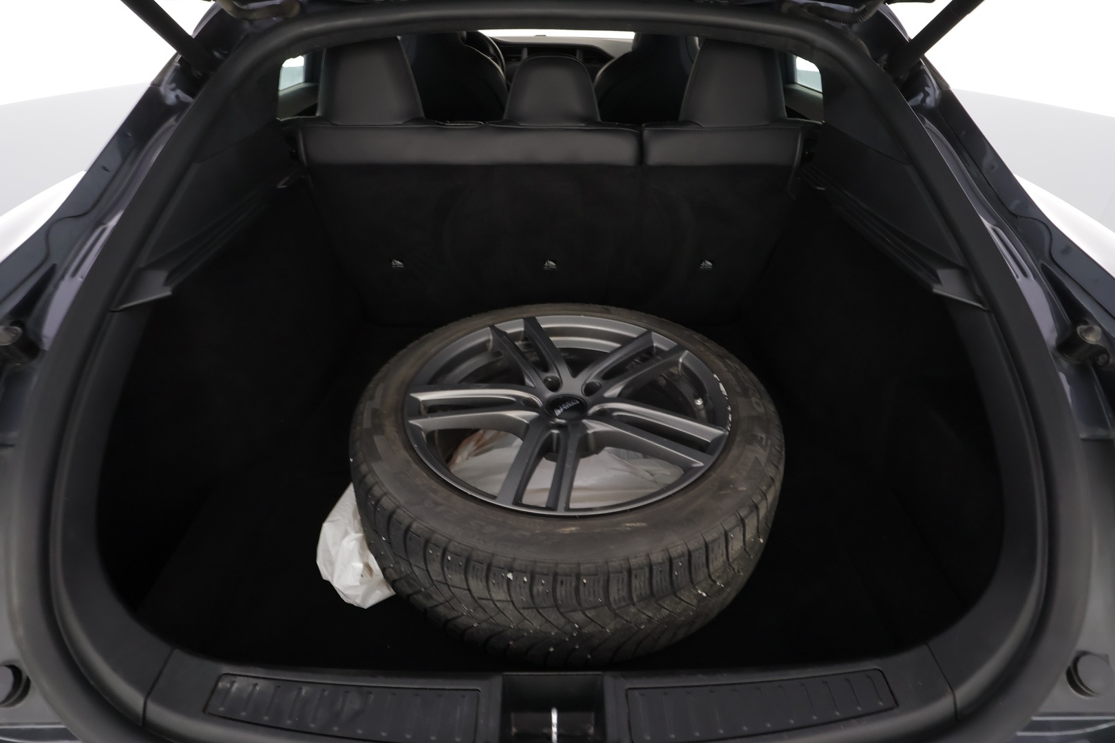 TESLA Model S 2019