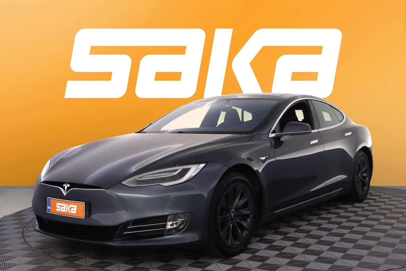 TESLA Model S 2019