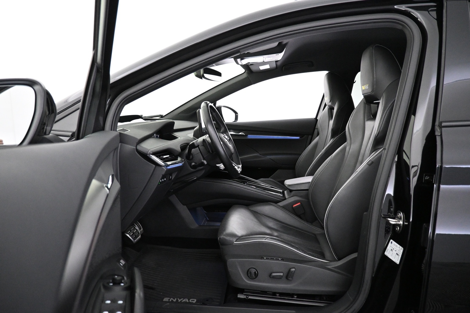 SKODA Enyaq 2023