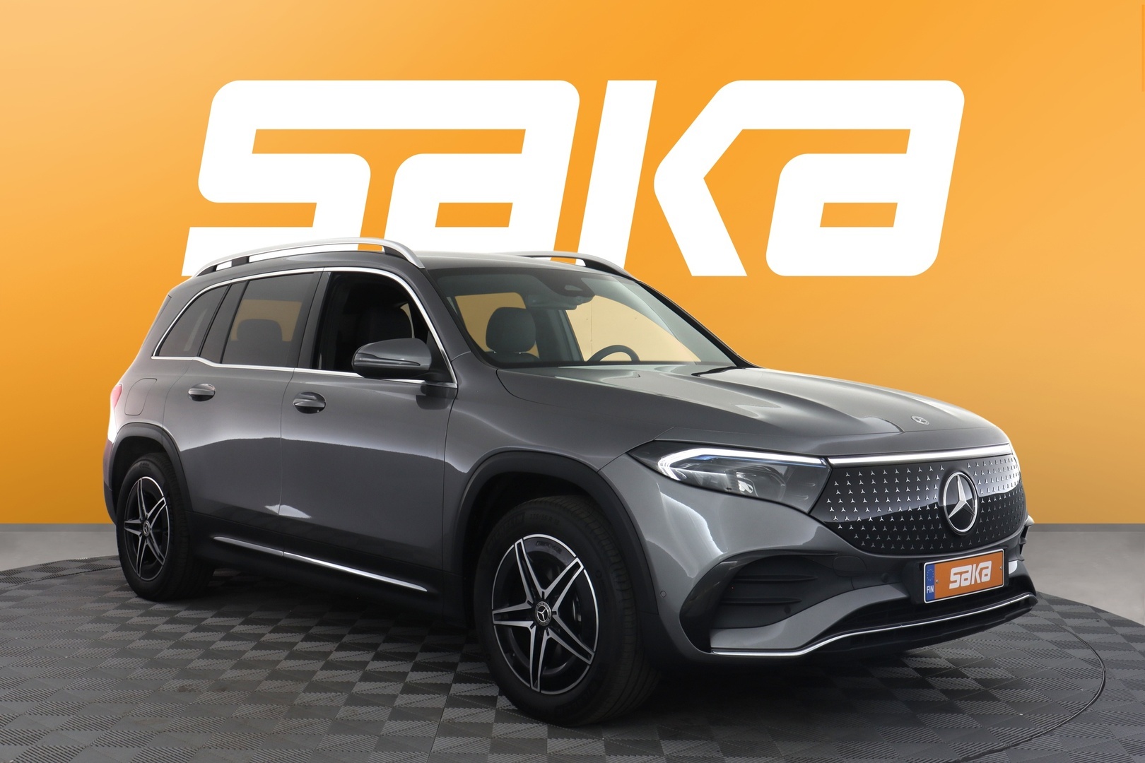 MERCEDES-BENZ EQB 2025