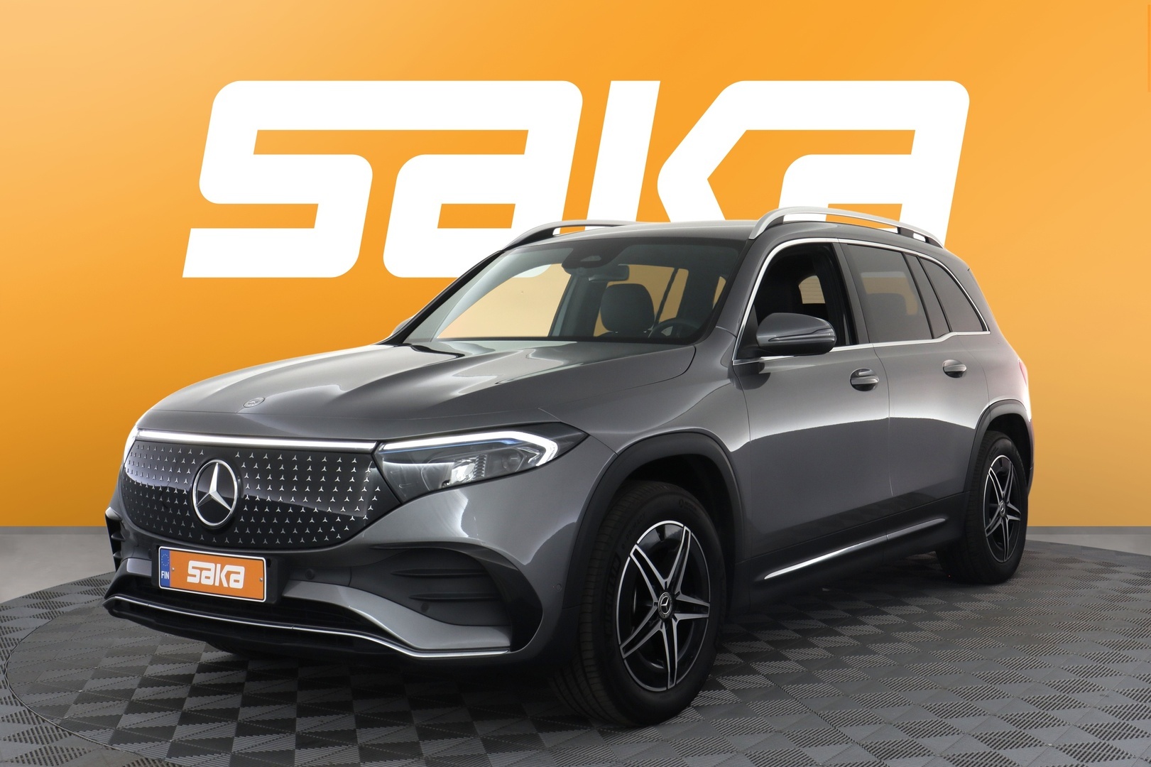 MERCEDES-BENZ EQB 2025