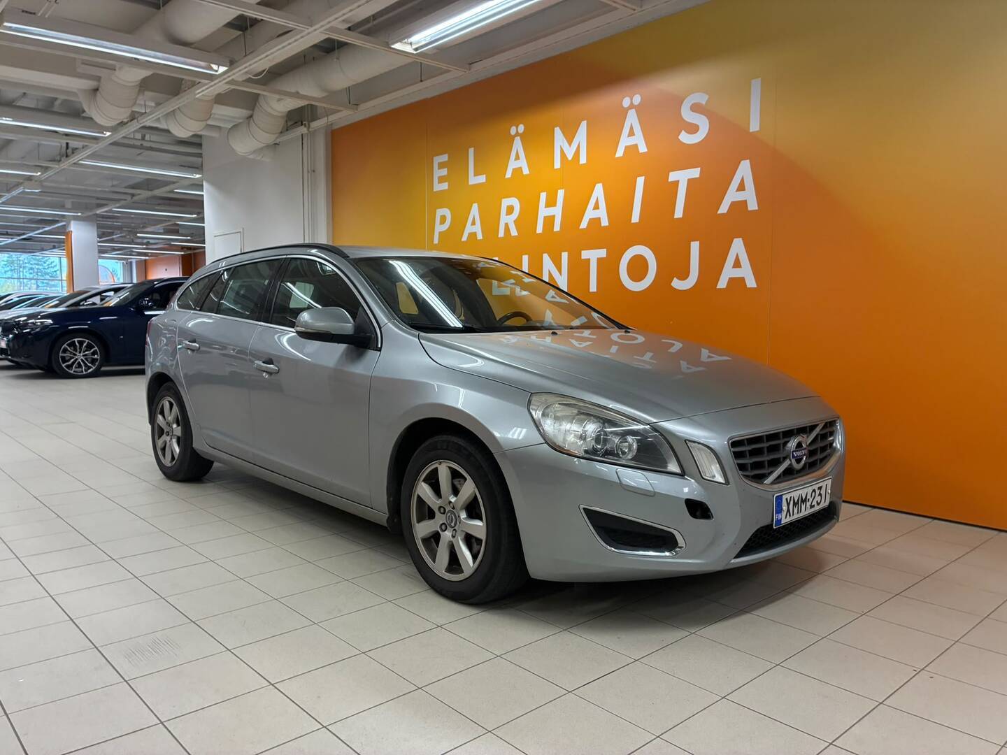 VOLVO V60 2013