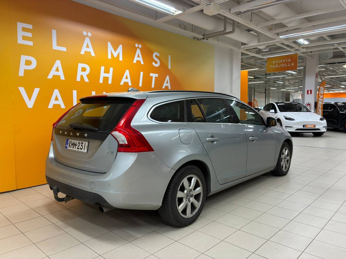 VOLVO V60 2013
