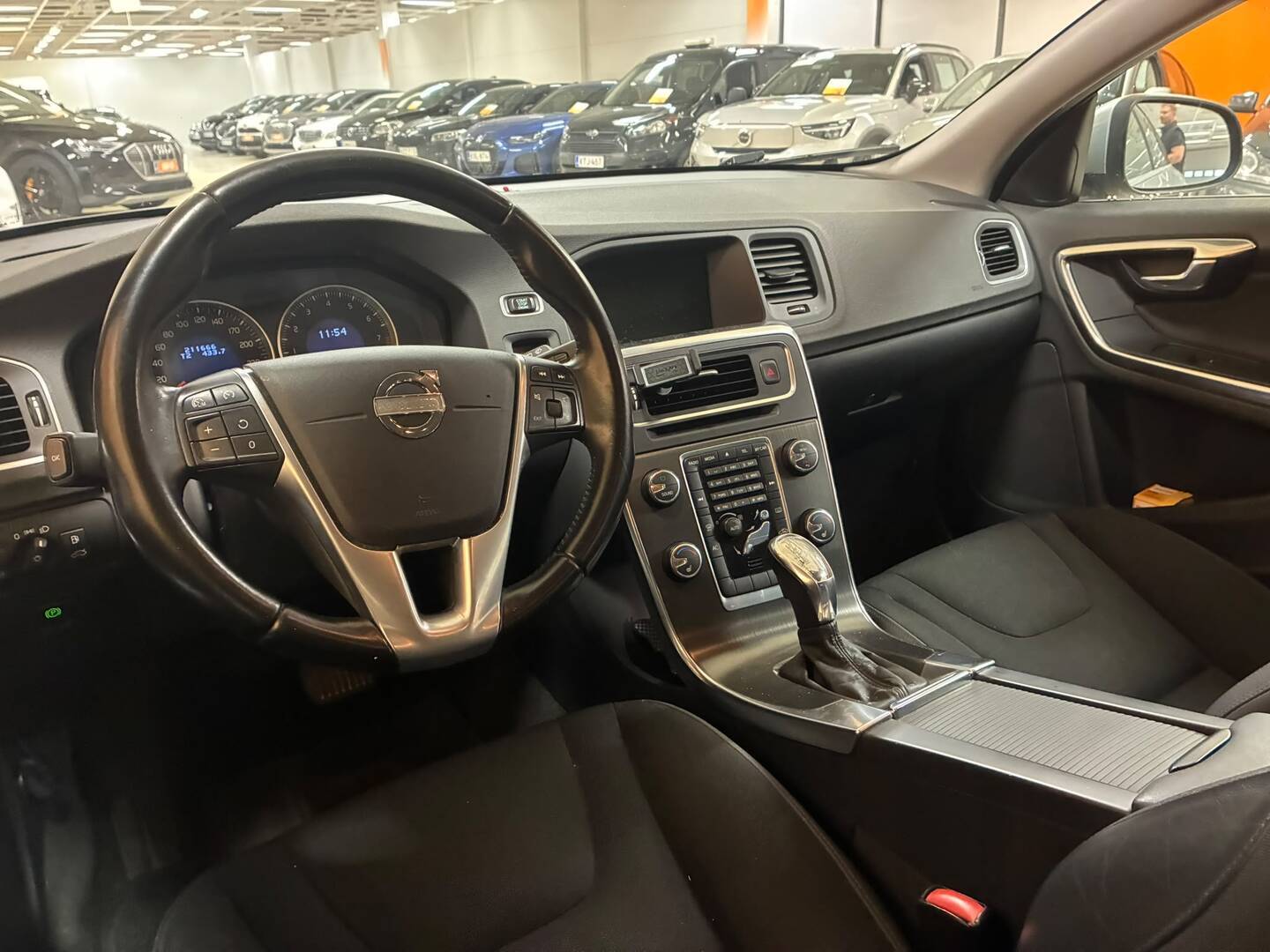 VOLVO V60 2013