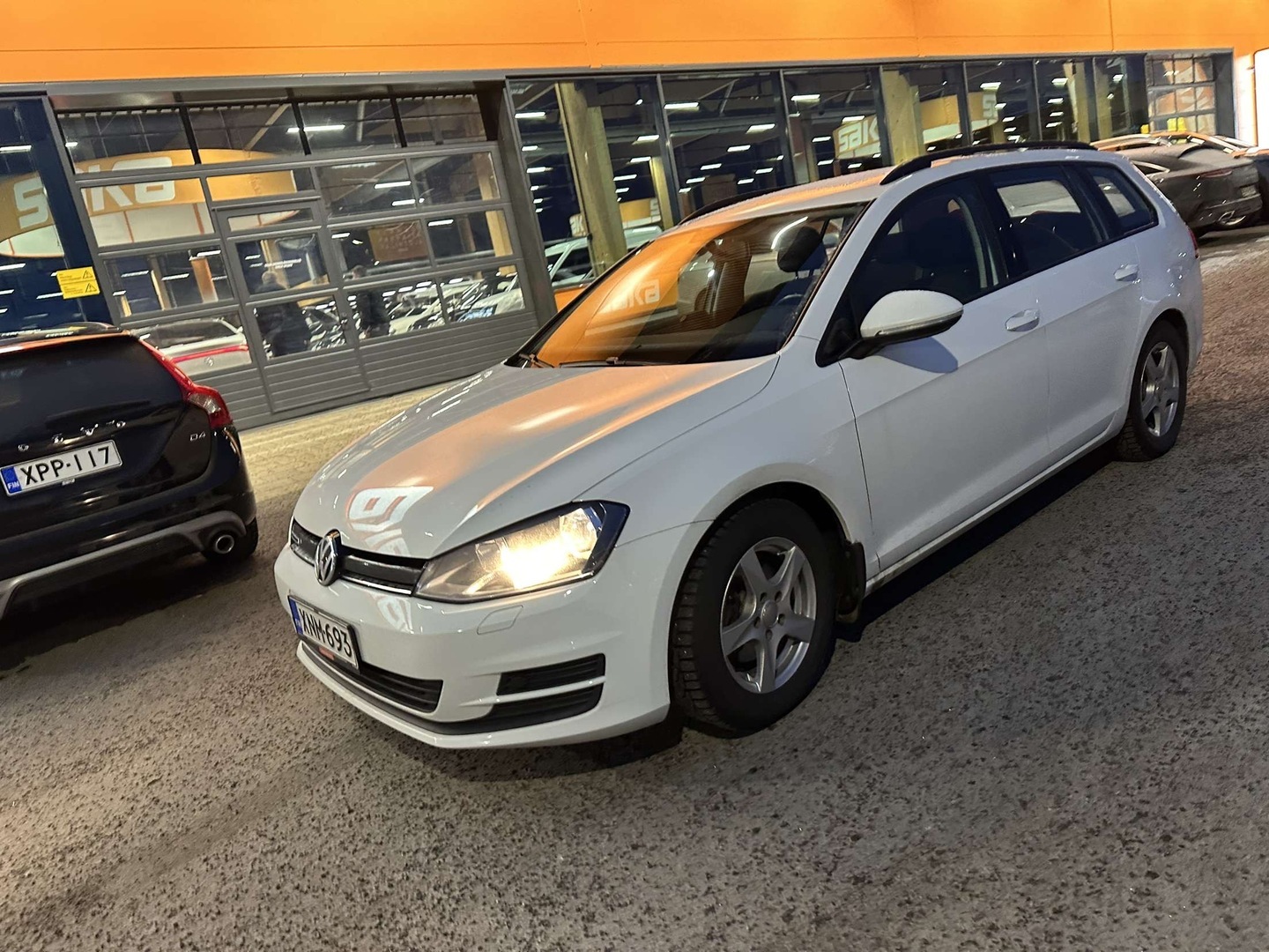 VOLKSWAGEN Golf 2016