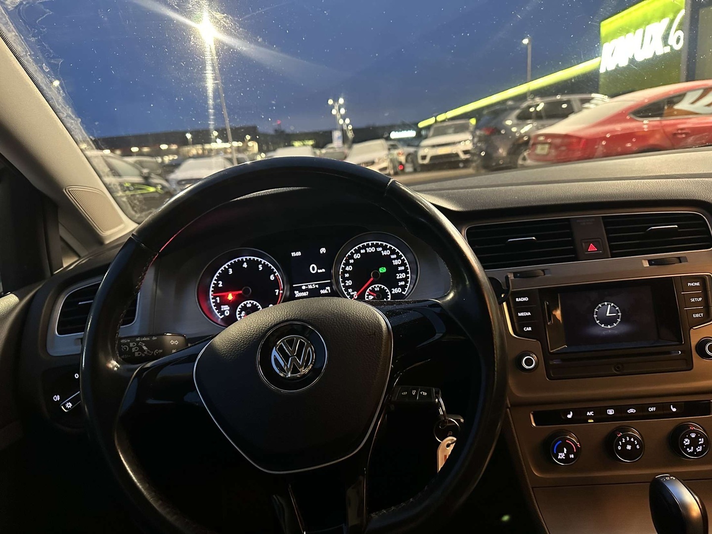 VOLKSWAGEN Golf 2016