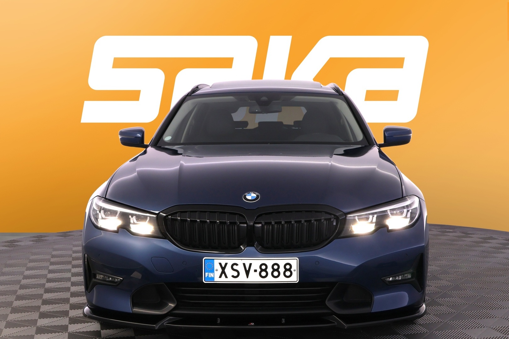 BMW 330 2021