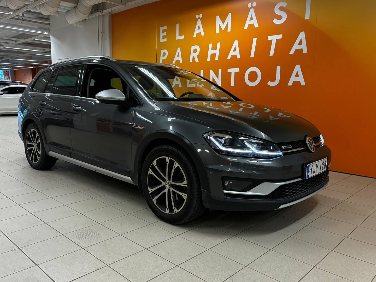 VOLKSWAGEN Golf 2018
