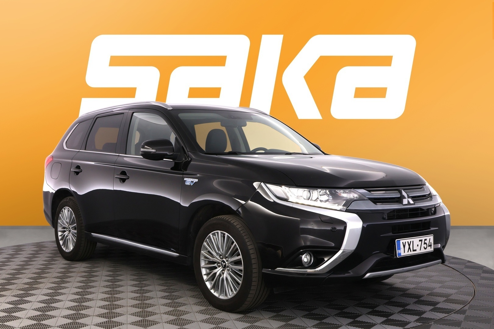 MITSUBISHI OUTLANDER PHEV 2016