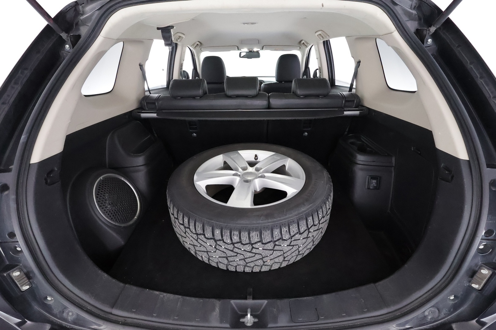 MITSUBISHI OUTLANDER PHEV 2016