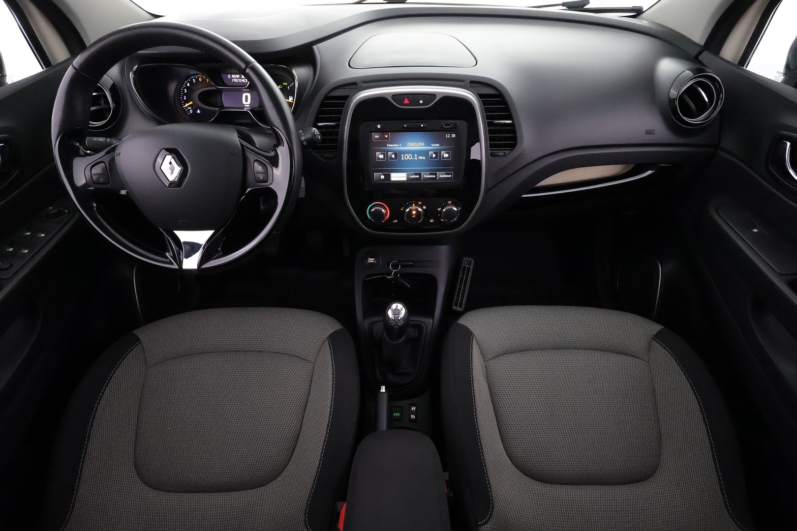 RENAULT Captur 2015