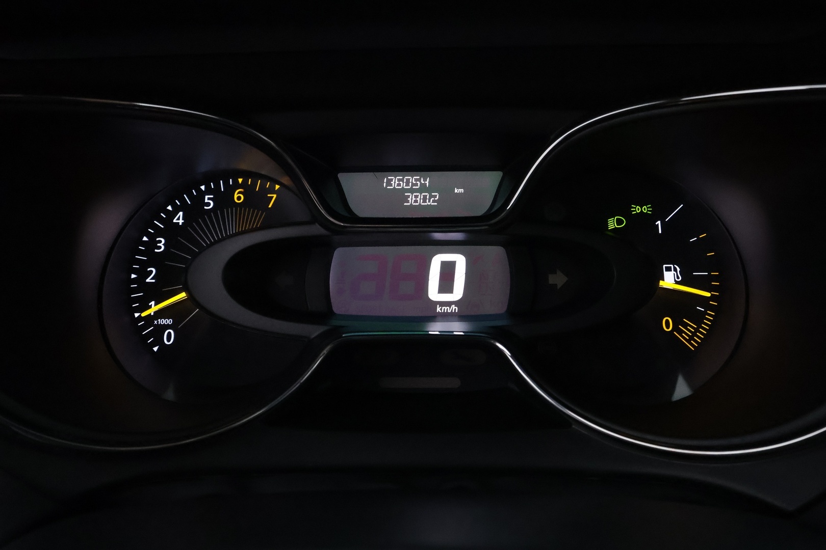 RENAULT Captur 2015