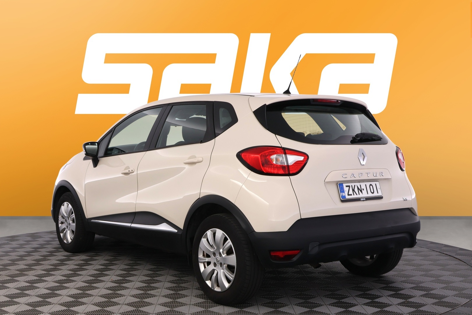 RENAULT Captur 2015