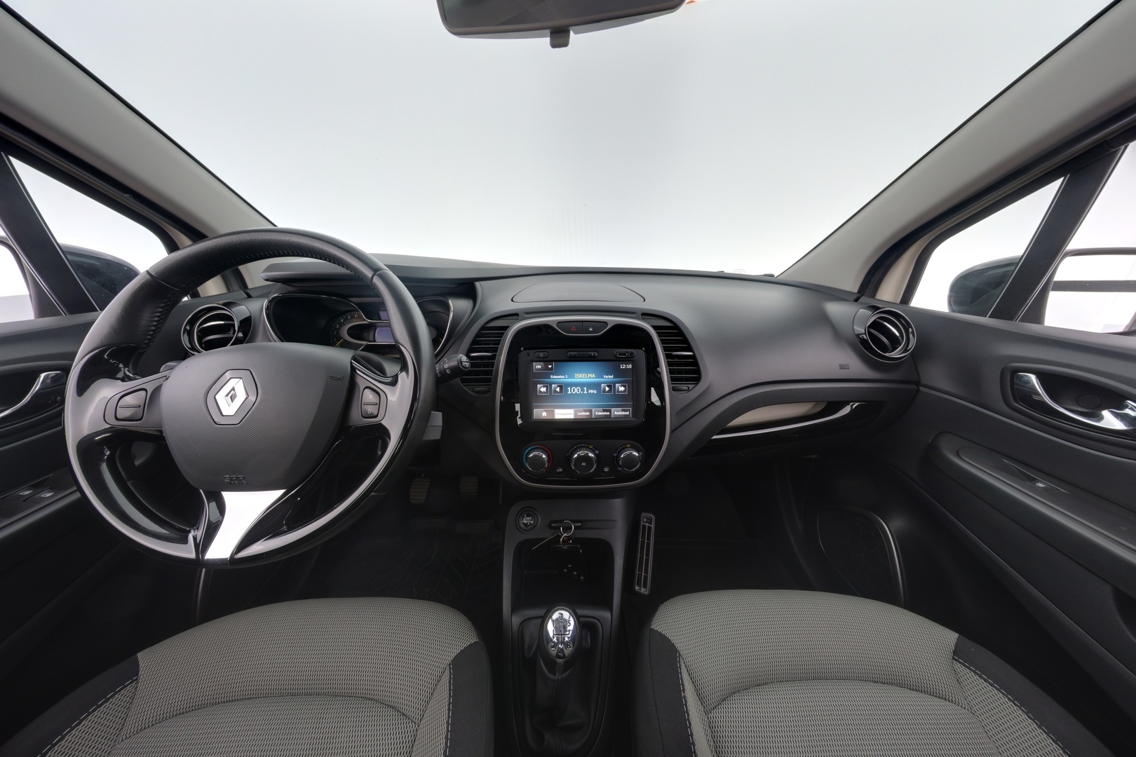 RENAULT Captur 2015