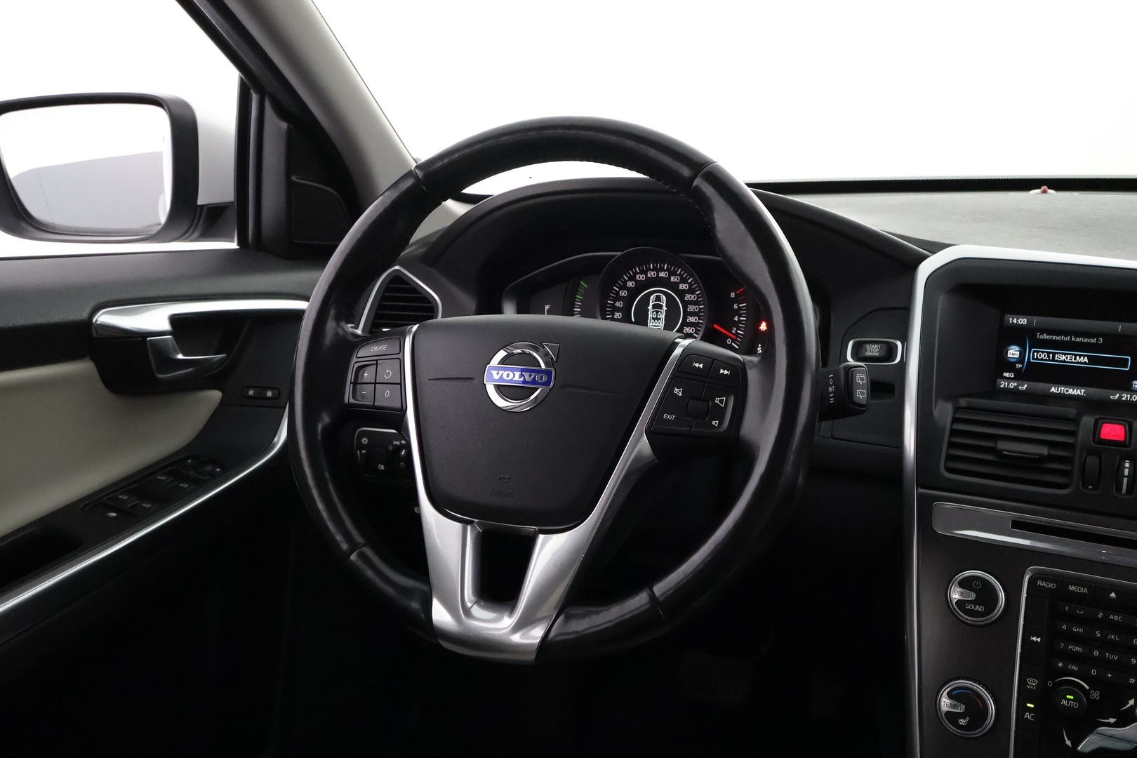 VOLVO XC60 2016