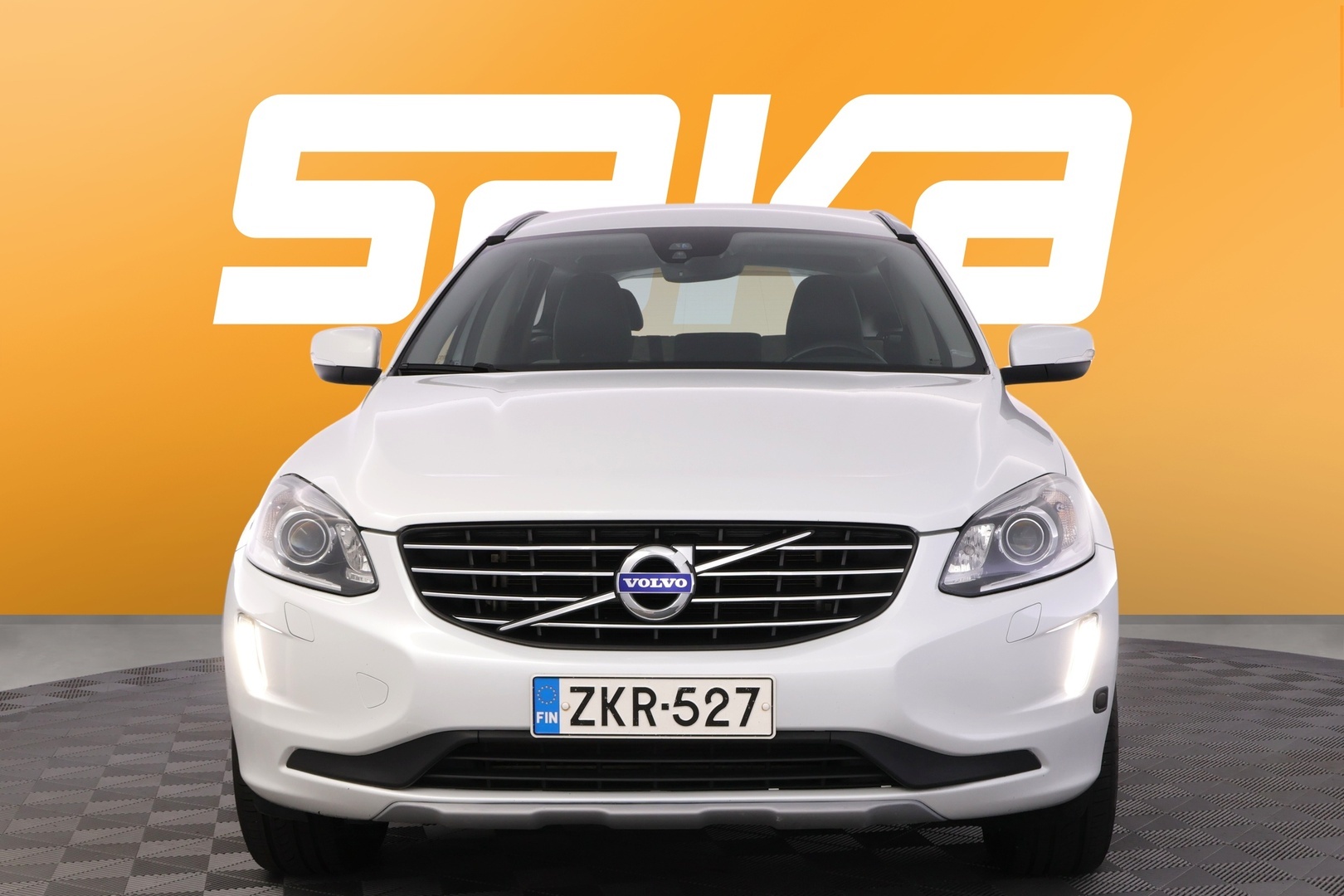 VOLVO XC60 2016