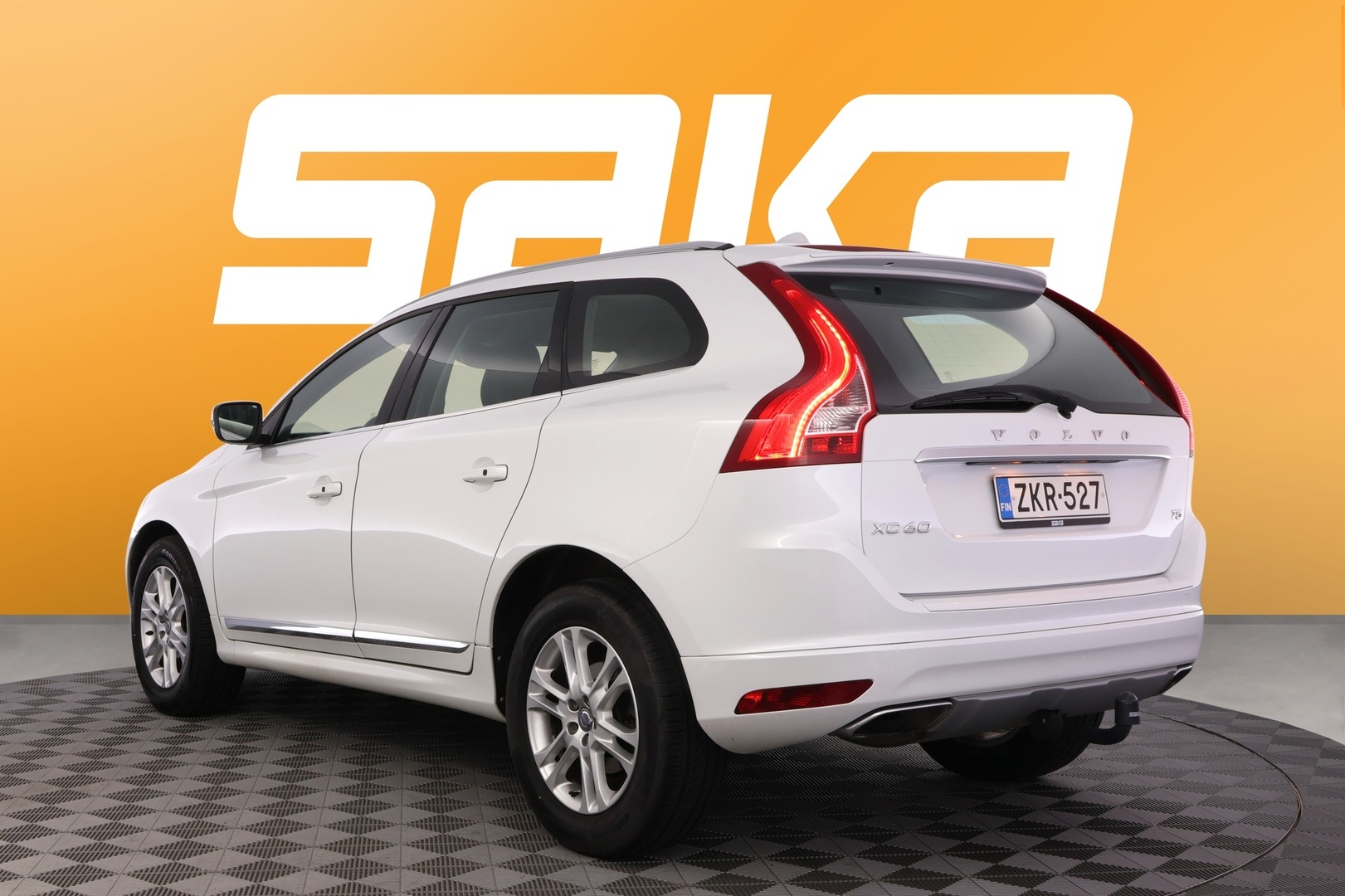 VOLVO XC60 2016