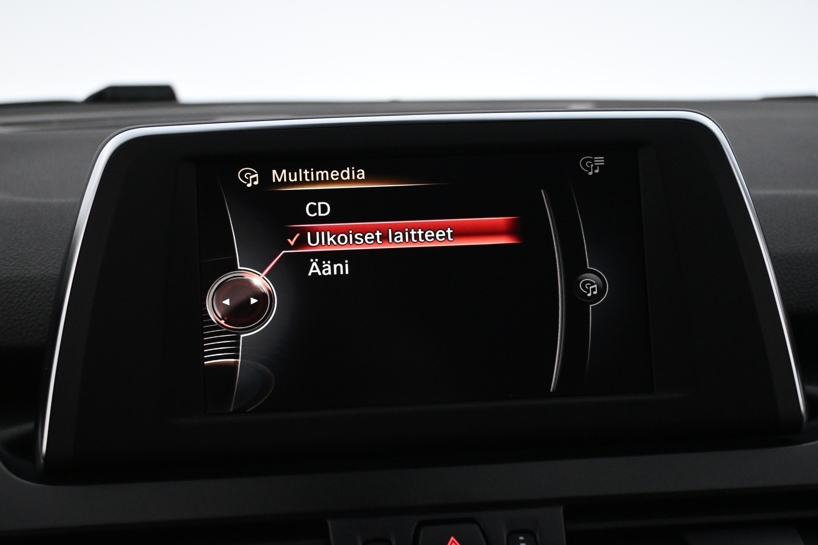 BMW 218 2016