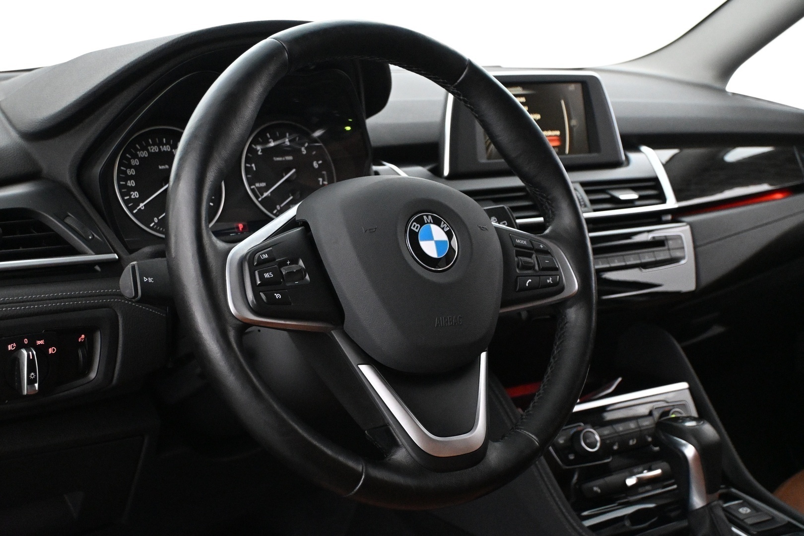 BMW 218 2016