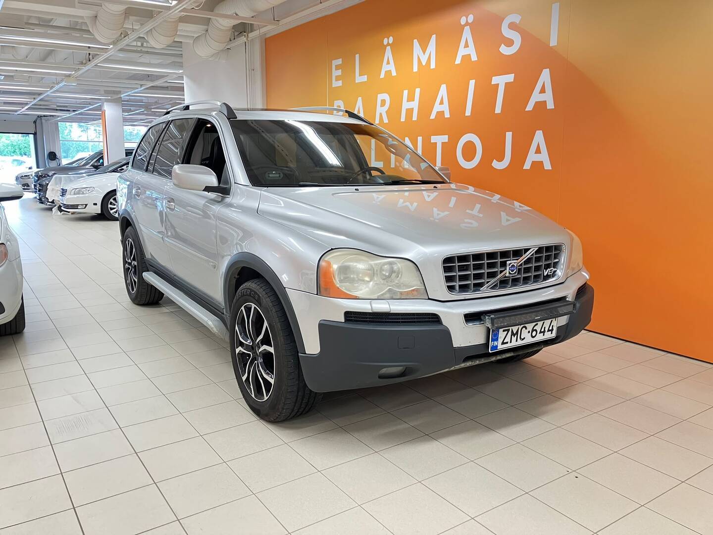 VOLVO XC90 2005