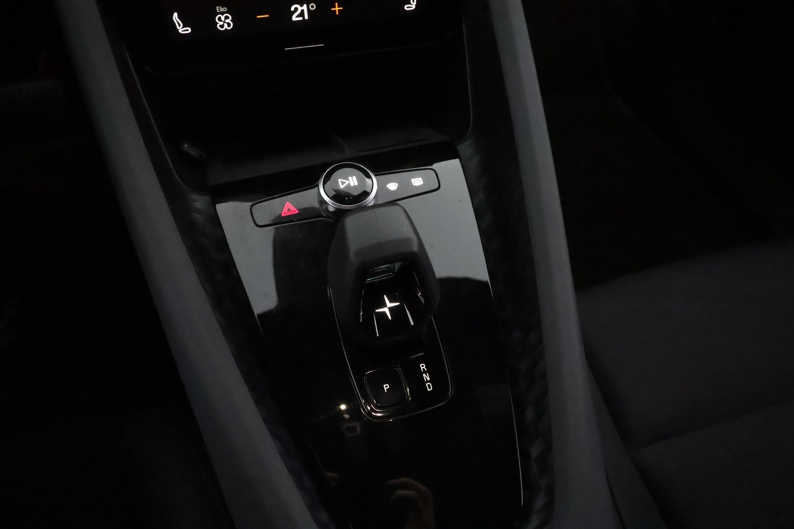 POLESTAR 2 2023